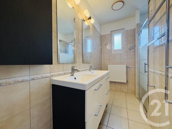 Maison à vendre  5 pièces - 95,23 m 2   RILHAC RANCON  - 87