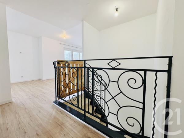 Maison à vendre  5 pièces - 95,23 m 2   RILHAC RANCON  - 87
