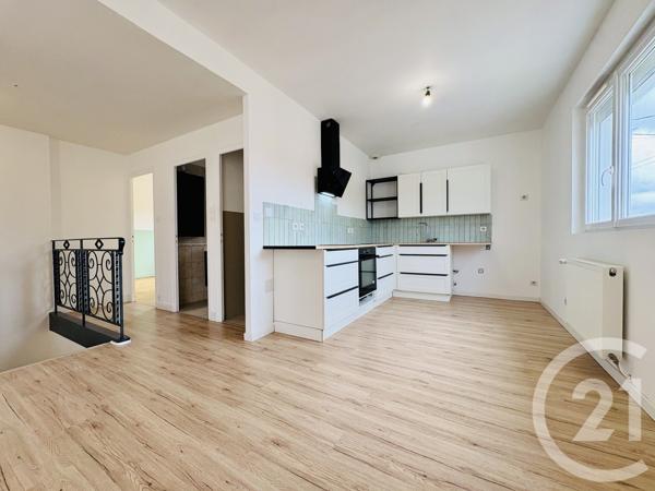 Maison à vendre  5 pièces - 95,23 m 2   RILHAC RANCON  - 87