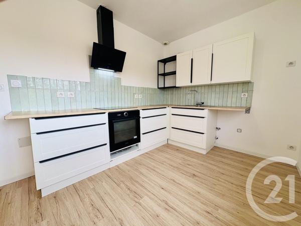 Maison à vendre  5 pièces - 95,23 m 2   RILHAC RANCON  - 87