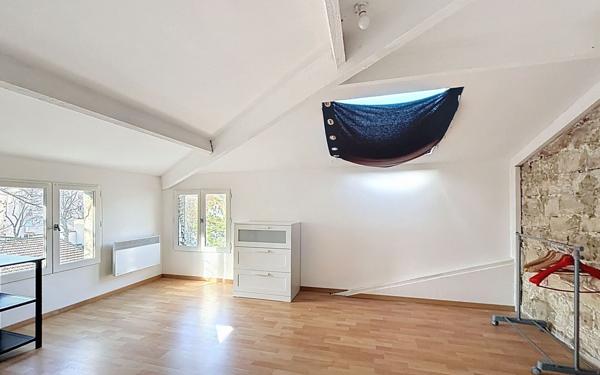 Appartement à louer    4 pièces • 84 m2 Nanterre