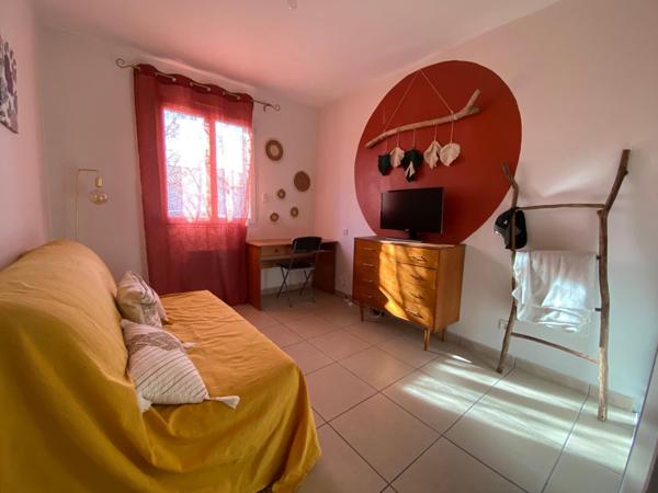 Villa T5  autonomie énergétique! sur parcelle de 276 m2 avec piscine 278 000€ FAI