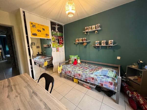 Villa T5  autonomie énergétique! sur parcelle de 276 m2 avec piscine 278 000€ FAI