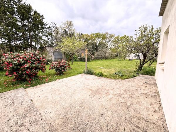 Maison 208m² - 6 Chambres - DEPENDANCES - TERRAIN 2100m²