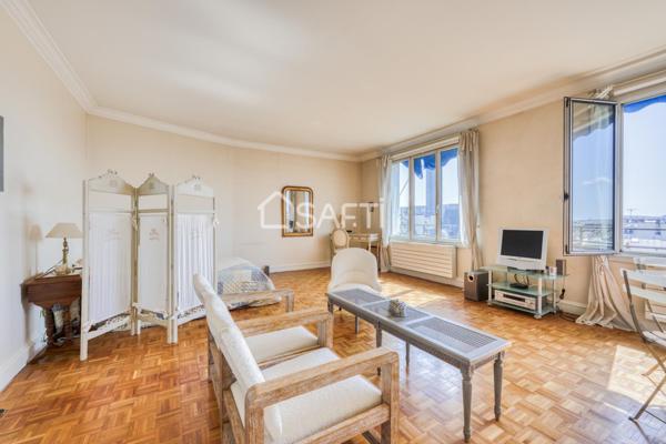 Vue Tour Eiffel au coeur du 6e