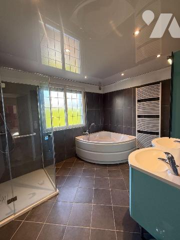 PAVILLON À ÉTAGE - VENTE - SAINT-LEGER-DU-BOURG-DENIS (76160)
À Saint-Léger-du-Bourg-Denis (76...