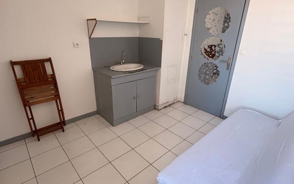 Appartement à vendre    4 pièces • 77 m2 Pointe-à-Pitre