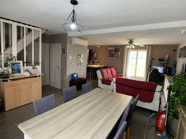 Maison
                                                                                                                                                                                                                                                                                                                        6 pièce(s)                                                                                                                                                                                                          4 chambre(s)                                                                                                                                                                                                          113.08  m²