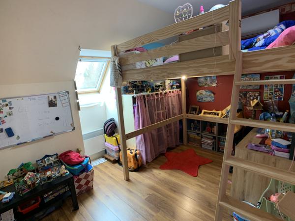 Maison
                                                                                                                                                                                                                                                                                                                        6 pièce(s)                                                                                                                                                                                                          4 chambre(s)                                                                                                                                                                                                          113.08  m²