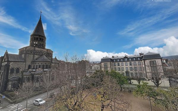 Appartement à vendre    3 pièces • 97,10 m2 Clermont-Ferrand