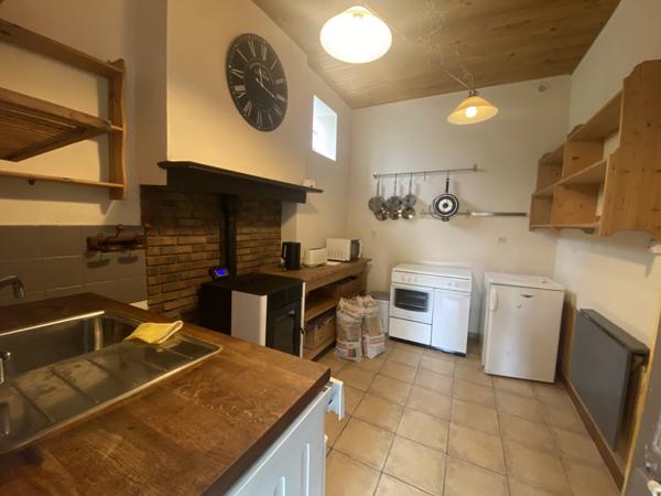 Charmante maison de plain-pied au cœur de Nanteuil-en-Vallée