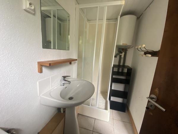 Charmante maison de plain-pied au cœur de Nanteuil-en-Vallée