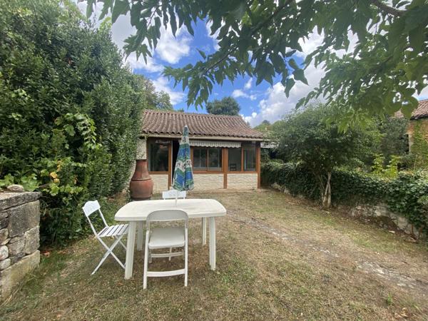 Charmante maison de plain-pied au cœur de Nanteuil-en-Vallée