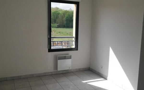 Appartement à louer    2 pièces •  Aire-sur-l'Adour