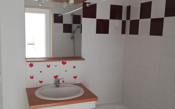 Appartement à louer    2 pièces •  Aire-sur-l'Adour