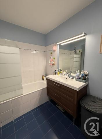 Appartement F3 à vendre  3 pièces - 62 m2 LA PLAINE ST DENIS - 93