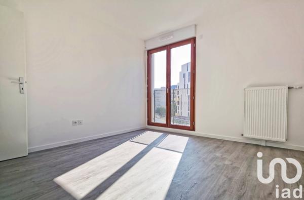 Location appartement 3 pièces 62 m² Rosny-sous-Bois