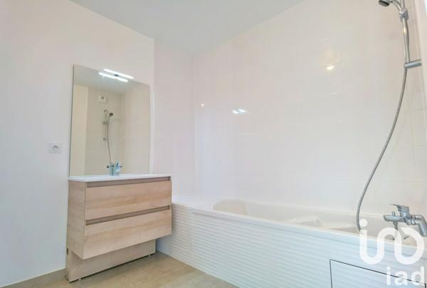 Location appartement 3 pièces 62 m² Rosny-sous-Bois