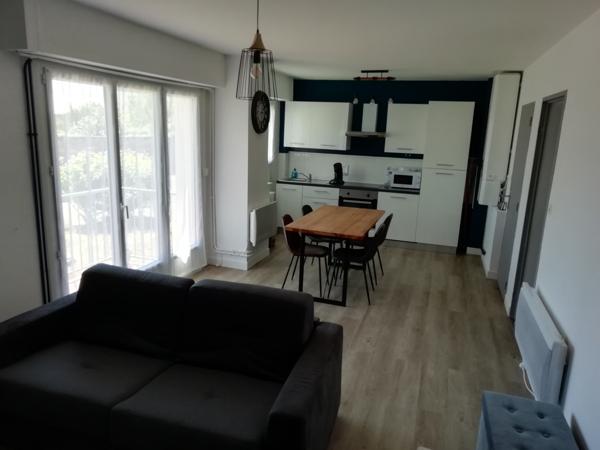 SAINT NAZAIRE ENTRE SAUTRON ET VILLES MARTIN BEAU T2 DE 45M2