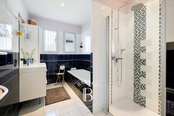 Urrugne, Maison 5 Chambres -  238 m² à vendre