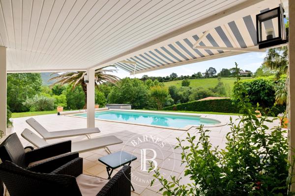 Urrugne, Maison 5 Chambres -  238 m² à vendre