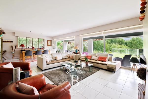 Urrugne, Maison 5 Chambres -  238 m² à vendre