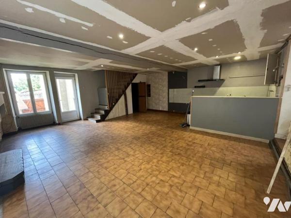 MAISON HABITATION - 2 CHAMBRES - CENTRE VILLE - 94m²