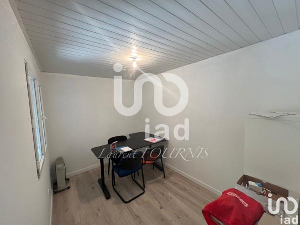 Location atelier 115 m² Gigean