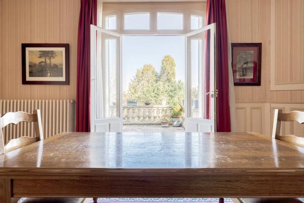 Maison de Maître au cœur de Meaux + Dépendances