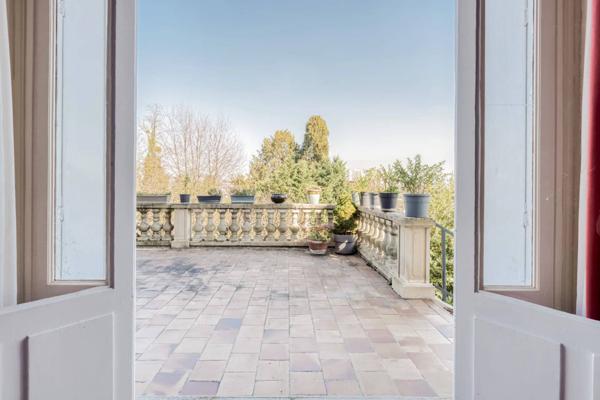 Maison de Maître au cœur de Meaux + Dépendances