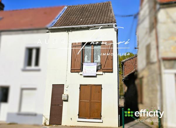 Maison
         5 pièces
        - 87 m² Exclusivité 140 000 € *