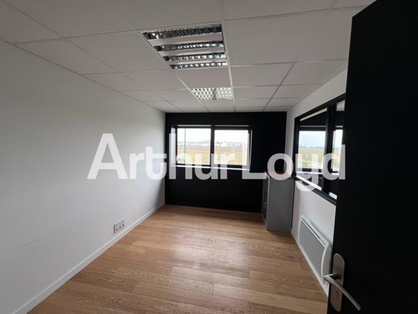 Bureaux - À Louer - Caen Nord