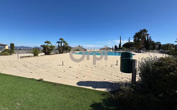 Maison à vendre    5 pièces • 90,43 m2 Roquebrune-sur-Argens