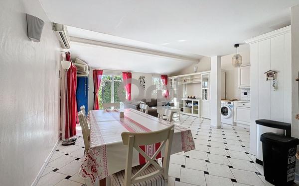 Maison à vendre    5 pièces • 90,43 m2 Roquebrune-sur-Argens