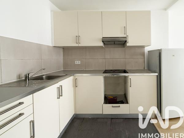 Location appartement 2 pièces 44 m² Toulon