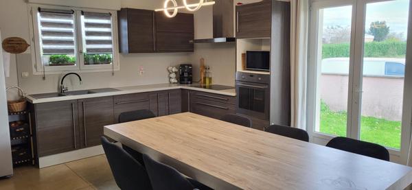 Maison plain pied 5 pièces avec double garage