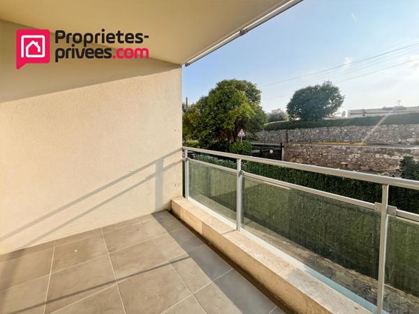 Vence  Appartement T3 lumineux avec terrasse et garage