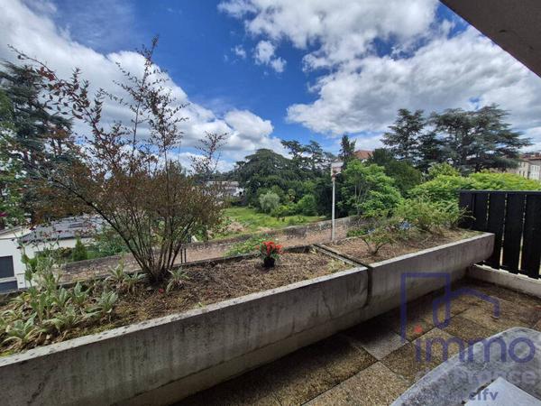 Appartement 6 pièces                                        - 42400 Saint-Chamond Réf : 2854-CIFVFOREZVELAY