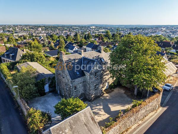 Vente
                Maison228 m² - 9 Pièces -
                    SAINT LO (50000)