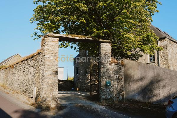 Vente
                Maison228 m² - 9 Pièces -
                    SAINT LO (50000)