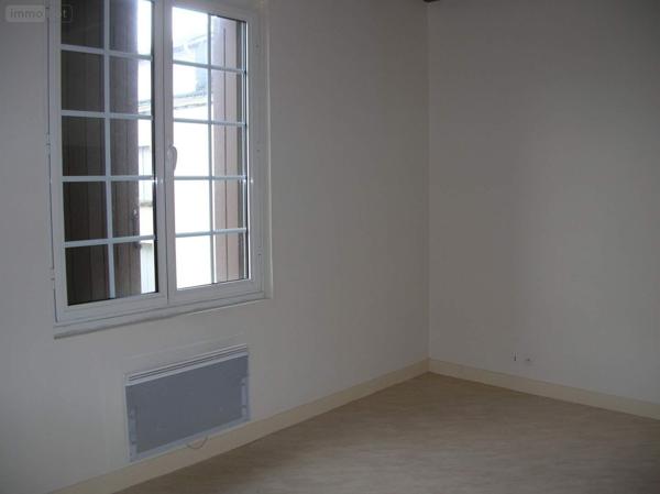 Maison à louer à Bléré dans l'Indre-et-Loire (37150), ref : 021/789