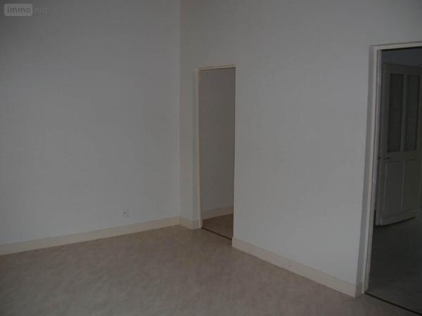 Maison à louer à Bléré dans l'Indre-et-Loire (37150), ref : 021/789