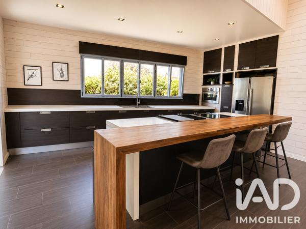 Maison à vendre 6 pièces 289,65 m² Pont-l'Abbé