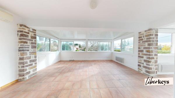 Grande Maison - avec appartement indépendant  sur 800 m² clos, quartier recherché à Draguignan.