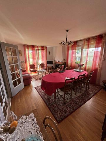 ? Maison 4 chambres – 118 m² – Grand jardin de 857 m² – Quartier calme