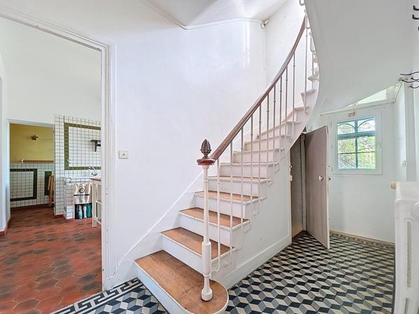 MAISON 5 CHAMBRES + SOUS SOL TOTAL + JARDIN