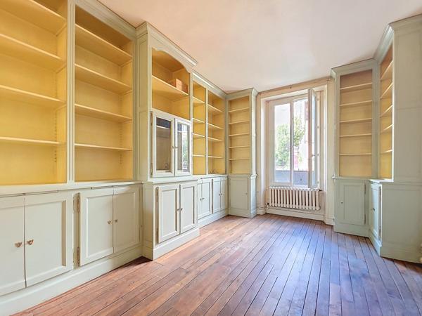 MAISON 5 CHAMBRES + SOUS SOL TOTAL + JARDIN