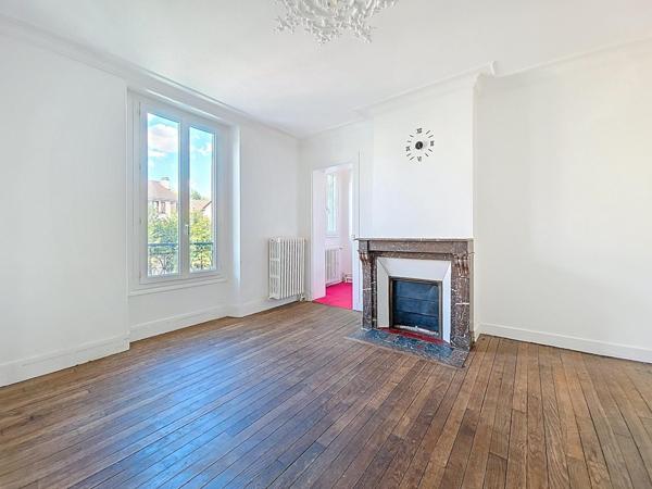 MAISON 5 CHAMBRES + SOUS SOL TOTAL + JARDIN