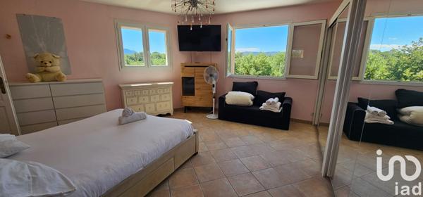 Maison à vendre 8 pièces 242 m² Tourves