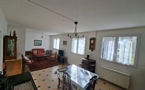 Maison à vendre    3 pièces •  La Ville-Dieu-du-Temple